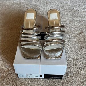 New in Box Dolce Vita Pharo Metallic Heel Sandals Size 6